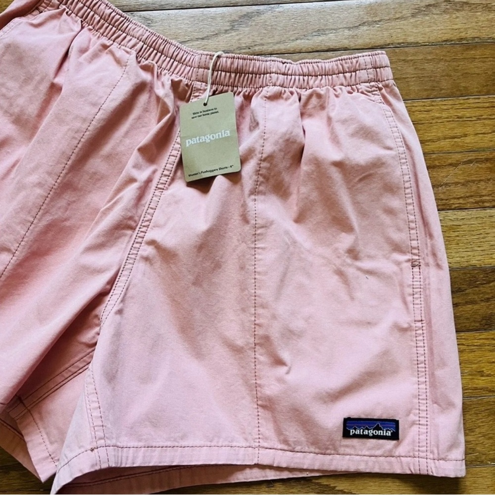 Womens Patagonia Funhoggers 4 Inch Shorts Sun fade Pink Medium New With Tags